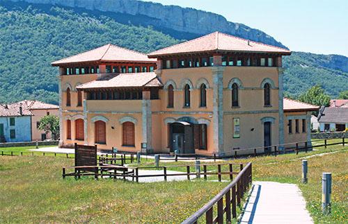 Casa del Monumento Natural Ojo Guareña